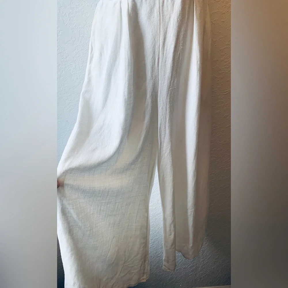 NWT One Shoulder white lined jumper size small New With Tags - Picture 3 of 11